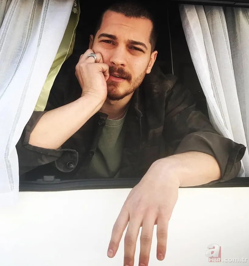 Eşref Rüya'nın yıldızı Çağatay Ulusoy'un sevgilisinden sürpriz paylaşım 2