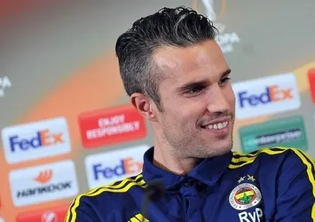 Arsenal taraftarı Robin van Persie'yi istiyor!