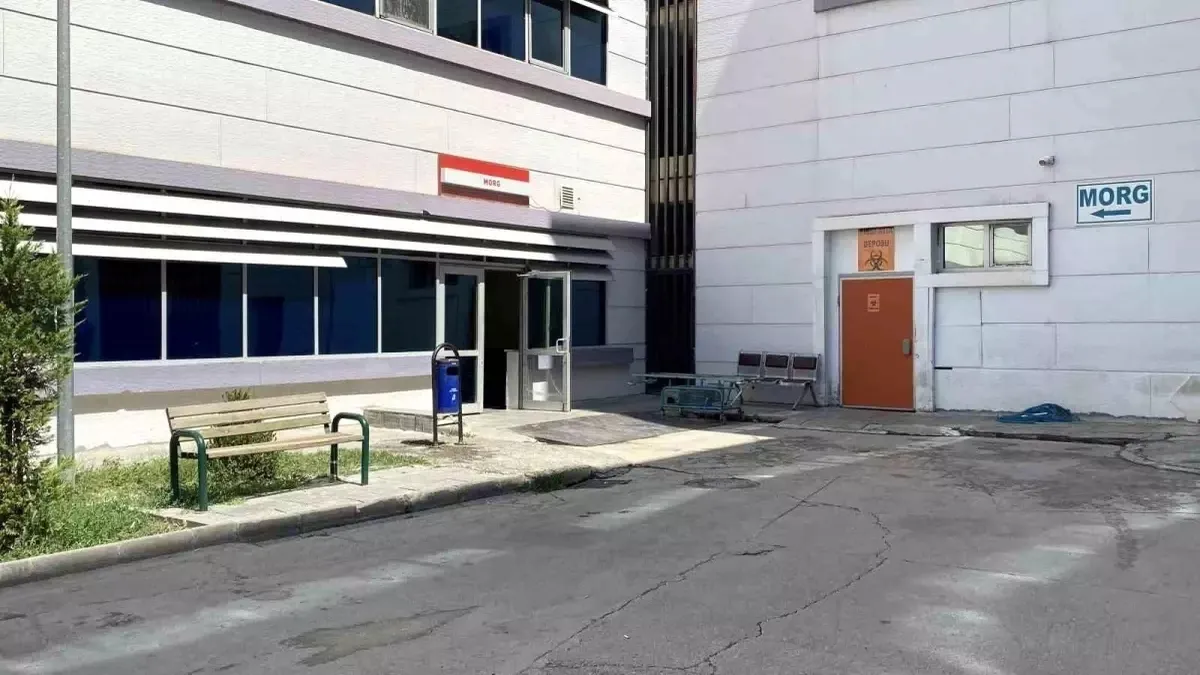 Alkol ve uyuşturucudan hayatını kaybetti