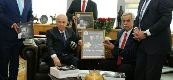 sanatci-cahit-seyhanli-vefat-etti-mhp-genel-baskani-devlet-bahceliden-taziye-mesaji-1692203797098.jpg Sanatçı Cahit Seyhanlı vefat etti | MHP Genel Başkanı Devlet Bahçeli’den taziye mesajı - 2