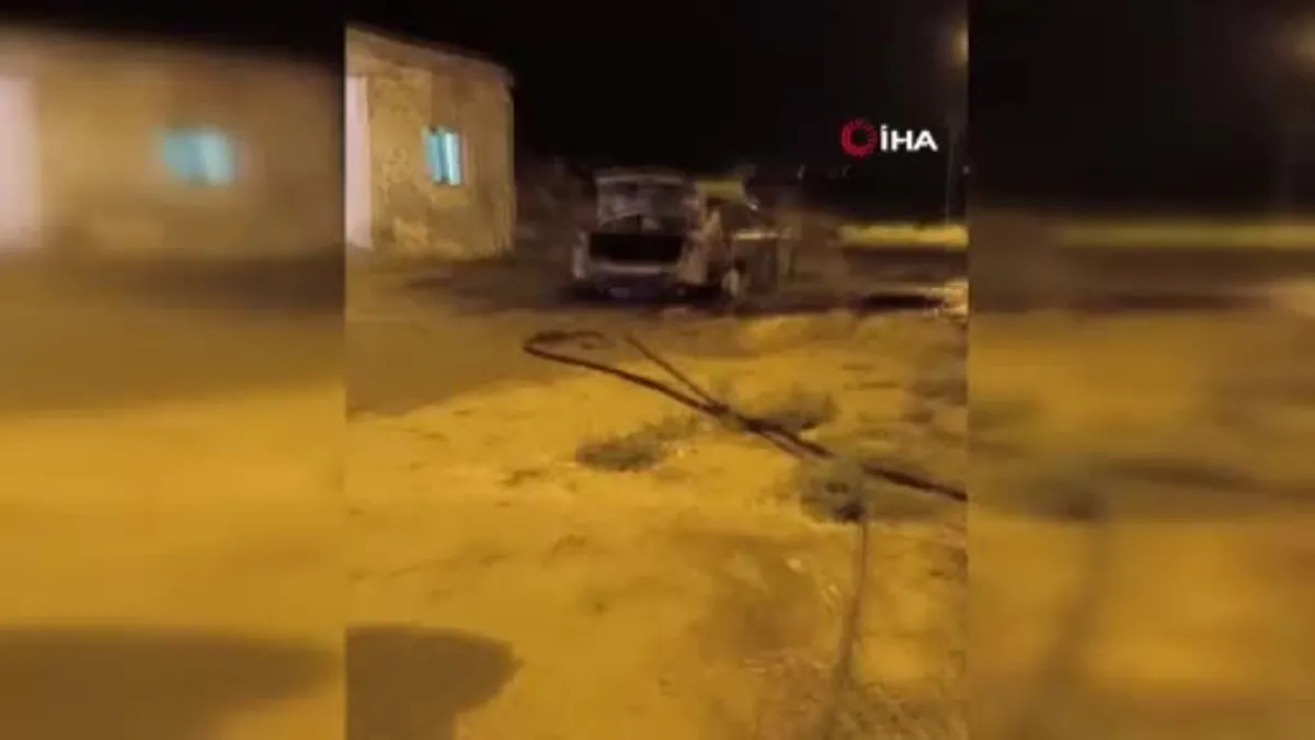 Cinnet getiren baba oğlu ve damadını yaralayarak otomobilini yaktı