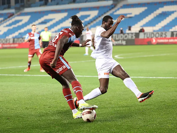 canli-anlatim-firtina-ile-yigidonun-randevusu-trabzonspor-sivaspor-macinda-ilk-duduk-caldi-1712946402633.jpg Yiğido Fırtına'yı durdurdu! Trabzonspor evinde ağırladığı Sivasspor'a tek golle mağlup oldu