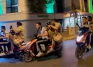 Motosiklet tepesindeki koyun kamerada