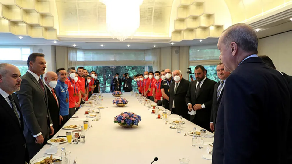 Şampiyon Ampute Milli Takımı Başkan Erdoğan'ın misafiri oldu