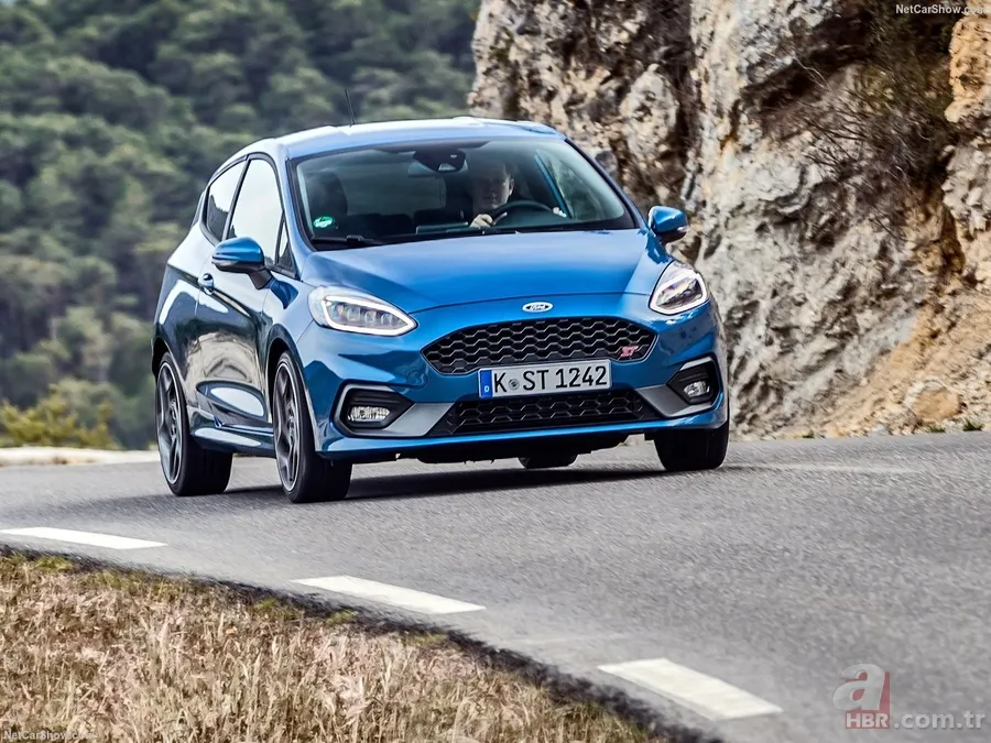 2018 Ford Fiesta ST 14