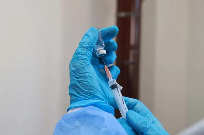 Son dakika: Sağlık Bakanı Fahrettin Koca açıklamıştı! 90 yaş üzeri vatandaşlar evlerinde aşılanmaya başlandı - 6