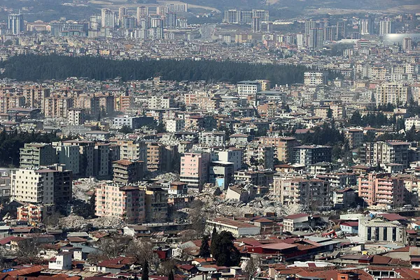 Kat yüksekliklerine kısıtlama kararı! Bakan Murat Kurum duyurdu: Depremde etkilenen illerde yeni imar planı çalışmaları yapıyoruz