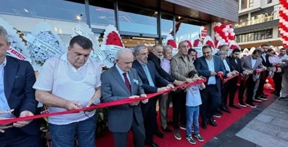 Rize’deki boykot açılışına AK Parti Sözcüsü Çelik’ten açıklama: Disipline sevk edildiler