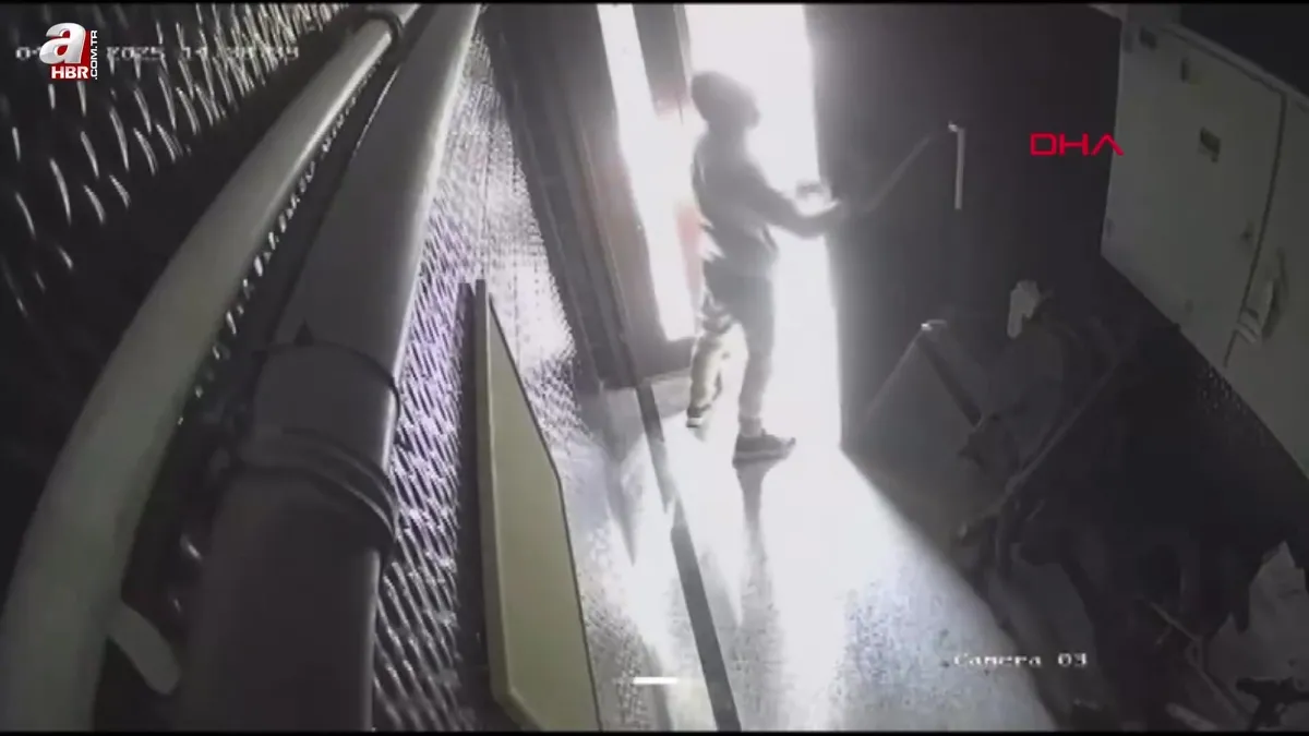 Elektrikli skuter hırsızlığı kamerada