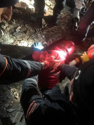 Diyarbakır’dan Elazığ'a sevk edilen sağlık ve UMKE ekipleri sevk edildi - 2