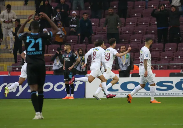 Trabzonspor’a Hatay’da soğuk duş! Öne geçtiği maçta mağlup oldu