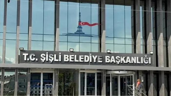 chpli-belediyelerden-dhkpcye-finansmana-iddianame-15er-yila-kadar-hapis-talebi-1745837834703.jpeg Şişli Belediyesi (AA)