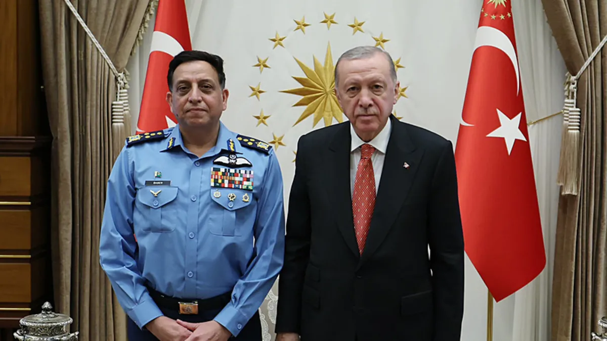 Başkan Erdoğan Pakistan Orgeneral'i Sidhu'yu kabul etti