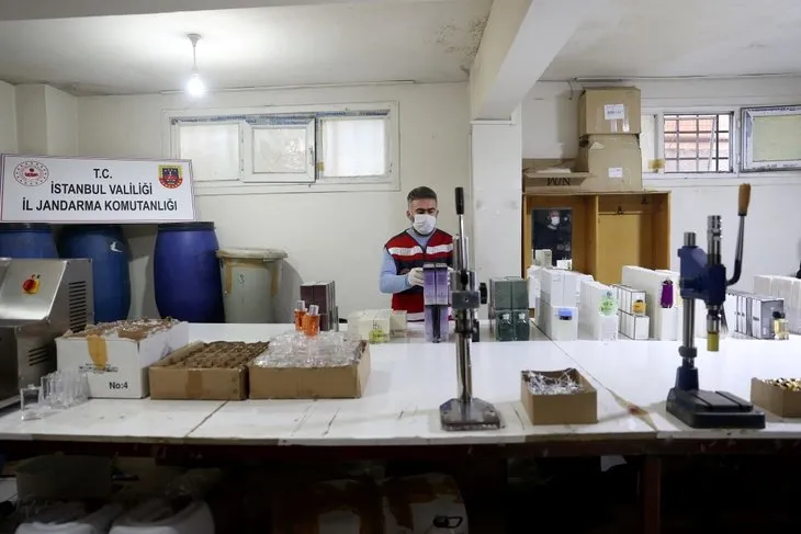 Bahçelievler'de jandarmadan sahte parfüm operasyonu! 40 bin şişe...