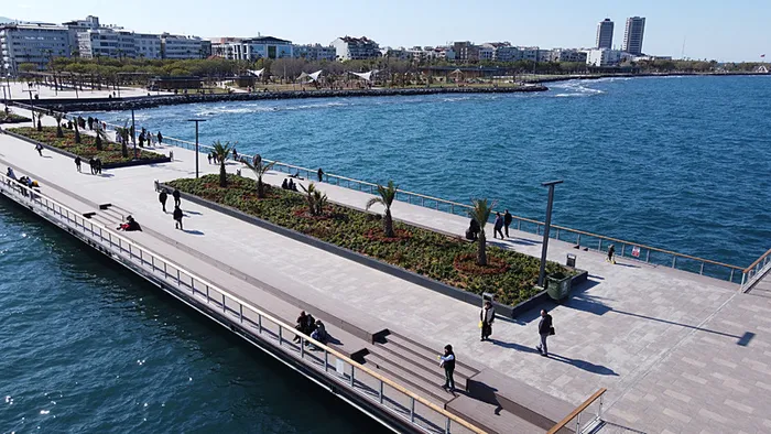 Yıkımın izleri siliniyor! Sağlıkta ve sosyal yaşamda yeni dönem - 9