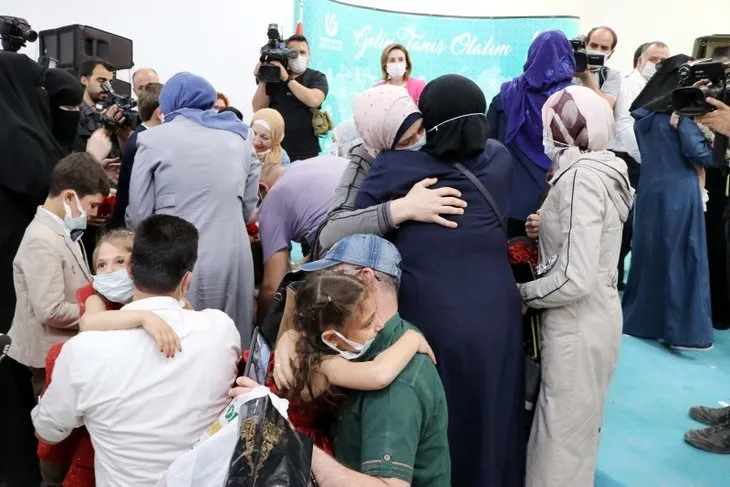 Son dakika | 10 yıl süren hasret sona erdi! Savaşın dağıttığı Suriye'de yürek yakan anlar