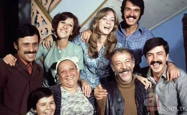 93 yıllık ömrüne tam 4 evlilik sığdırdı! Türk Sineması'nın 'Mahmut Hoca'sıydı! Münir Özkul'un kimsenin bilmediği oğlu... 5