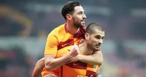 Sinan Gümüş G.Saray tarihine geçti!