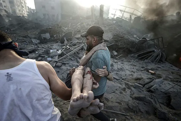 Katil İsrail’den Filistinlilere broşür üzerinden tehdit: Sizi öldürüp buralardan süreceğiz