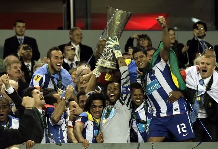 2010-11 sezonu UEFA Kupası’nın sahibi Porto