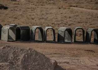 Tel Abyad'da dikkat çeken görüntü! Tek tek ortaya çıkarılıyor...