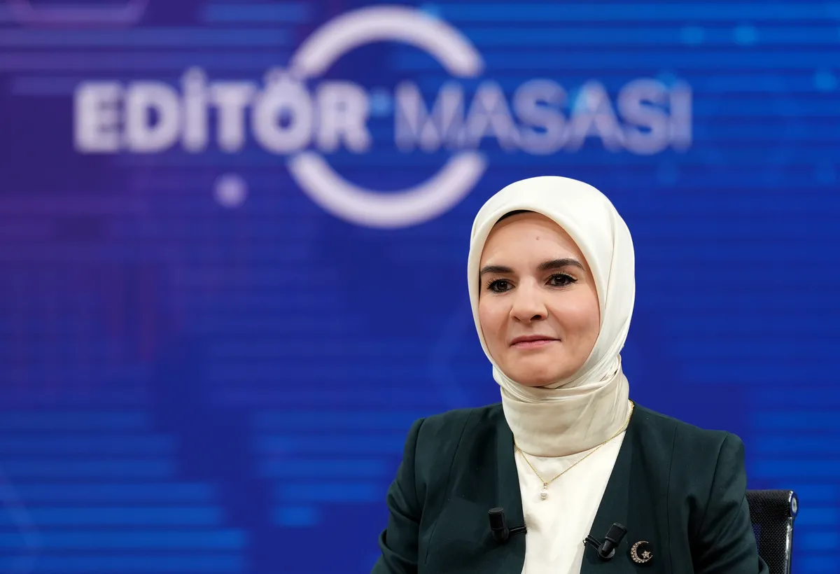 Bakan Göktaş: Amacımız yasaklamak değil denetlemek (Foto: AA)