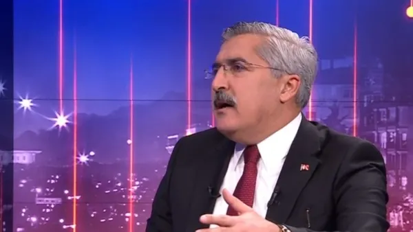 kilicdaroglu-imamoglunu-chp-grup-toplantisina-cagirdi-ben-aday-degilim-mi-diyecek-1671476747321.jpg Kılıçdaroğlu İmamoğlu'nu CHP Grup Toplantısı'na çağırdı: 'Ben aday değilim' mi diyecek? - 4