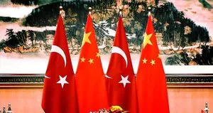 Fitch Türk Lirası’nın değerleneceğini açıkladı