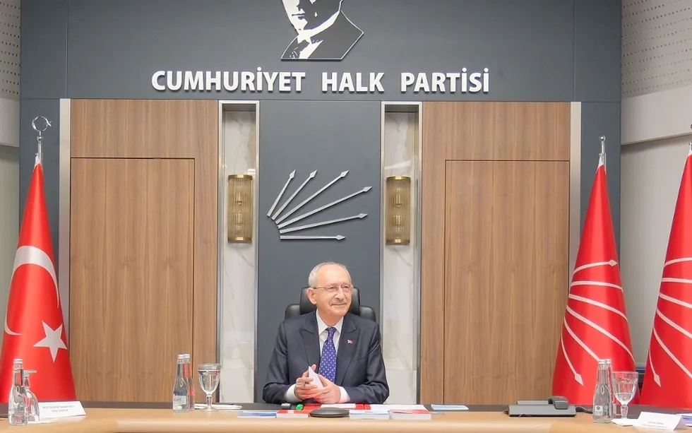CHP kulisi çalkalanıyor: Köprüler tamamen atıldı - 2