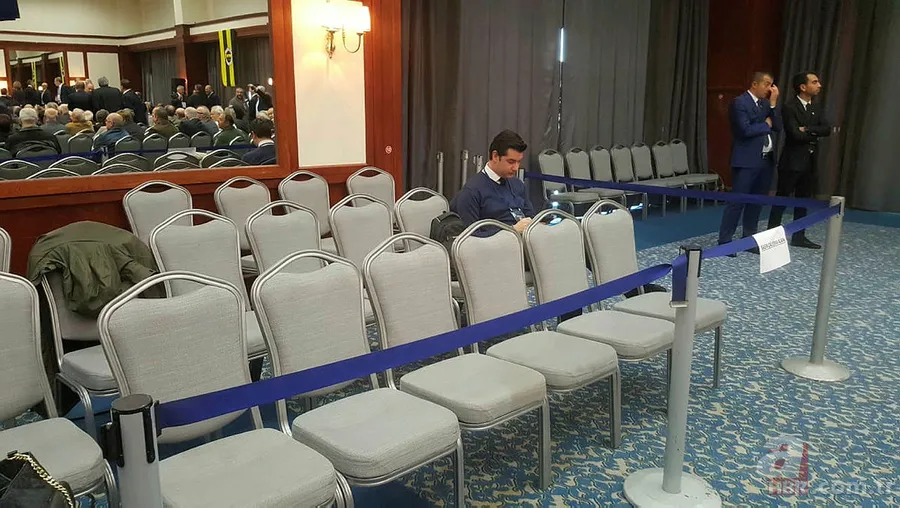 Basın mensuplarında Fenerbahçe'ye protesto! 2