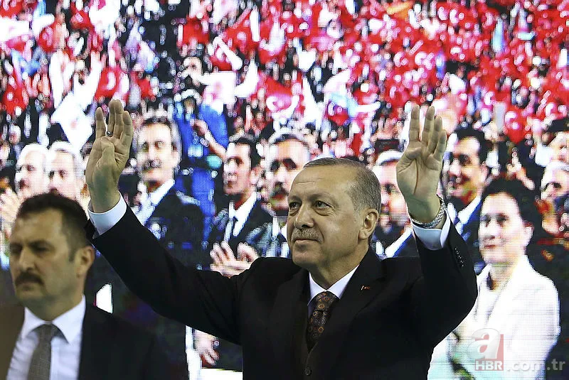 Cumhurbaşkanı Erdoğan, 105 yaşındaki Fikriye ninenin elini öptü 8