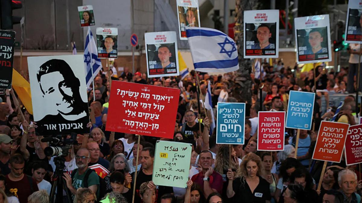 İsrailli esirlerin ailelerinden Tel Aviv yönetimine tepki!