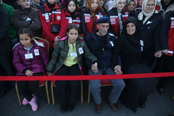 Pençe Kilit şehitlerine veda! Gözyaşları sel oldu