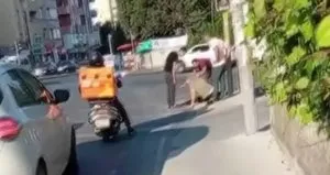 Karısını takip eden adamı dakikalarca dövdü!