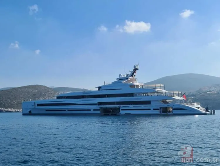 Bill Gates lüks yatıyla Türkiye'ye geldi: Efes Antik Kenti'ni gezdi! Tanınmamak için böyle önlem aldı 3