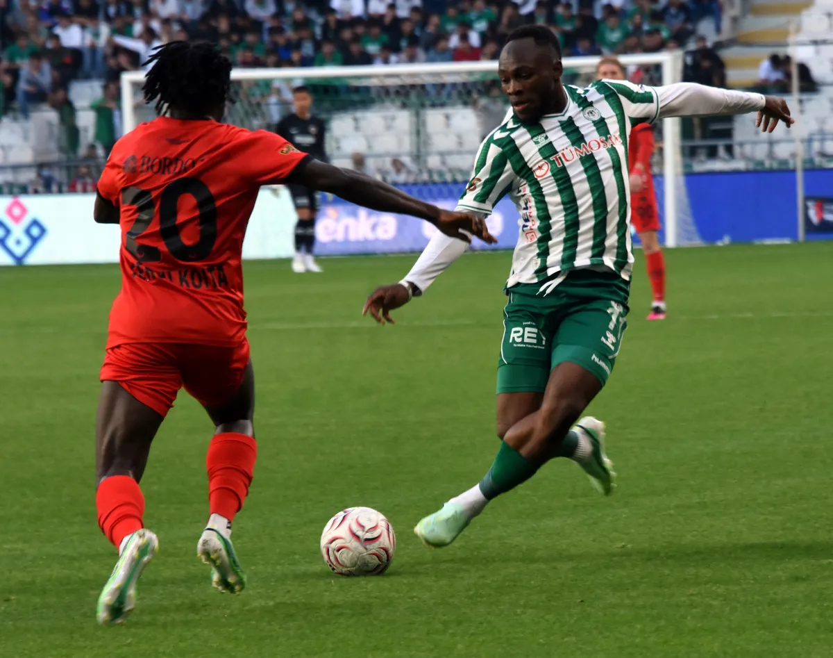 CANLI Galatasaray Konyaspor karşısında 4'te 4 peşinde! - 7