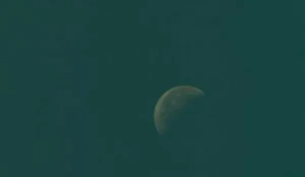 nasadan-tartismalara-yol-acan-ay-fotografi-uzaylilar-bizi-izliyor-1626637063143.jpg NASA'dan tartışmalara yol açan Ay fotoğrafı! ''Uzaylılar bizi izliyor!'' - 1