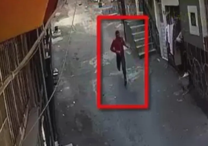 1587042584688.jpg Gaziantep'te dehşete düşüren görüntü! 3 yaşındaki çocuğun elinden telefonu böyle çaldı! - 1
