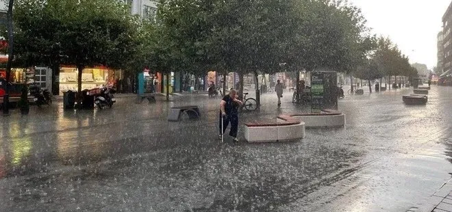 Meteoroloji 15 ili uyardı! Sıcaklıklar 8 derece birden düşüyor | Bunaltıcı havaya yağmur molası | İstanbul, Ankara, İzmir...