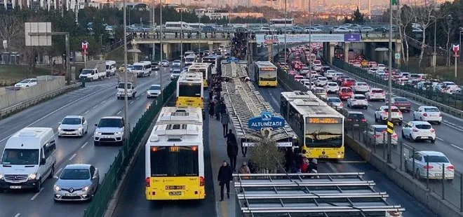 15 Temmuz toplu taşıma ücretsiz mi? Bugün metrobüs, metro, İETT, vapur ücretsiz mi, bedava mı? İstanbul, Ankara, İzmir...