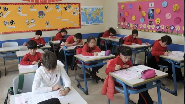 Deprem bölgesinde okullar ne zaman açılacak? Gaziantep’te okullar açılacak mı, hangi tarihte? 2-3-4 Mart okul tatili olan iller listesi!