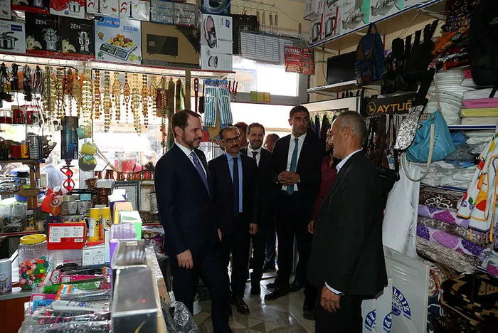 Enerji ve Tabii Kaynaklar Bakanı Berat Albayrak'tan flaş açıklama: Uçakla gravite veri toplama işlemine başladık - 4