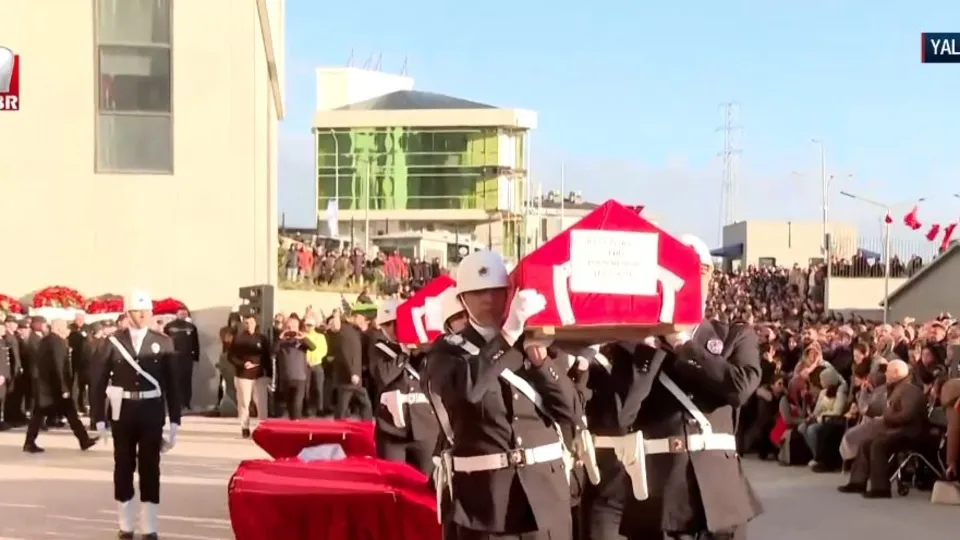 Türkiye şehitlerini uğurluyor!