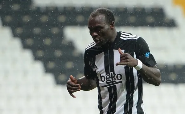1651775314973.jpg Fenerbahçe'den çifte transfer bombası! Yer yerinden oynayabilir! Aboubakar ve Alex Telles... - 2