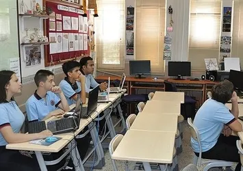 Meslek liselerinde yüz yüze eğitim başladı