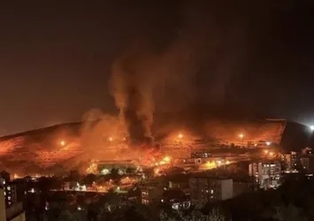 İran karıştı: Hapishanede dev yangın