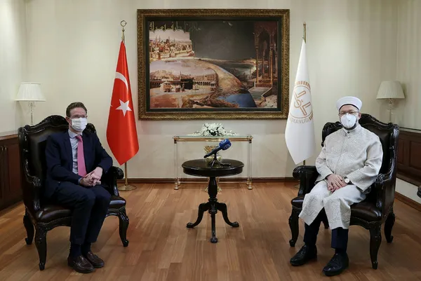 Diyanet İşleri Başkanı Erbaş'tan Avrupa'ya ırkçılık dersi! "İbadethanelere saldırılar önlenmeli" - 2