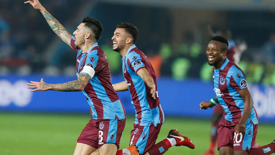 Süper Lig yangın yeri! Küme de düşebilir, Avrupa'ya da gidebilir...