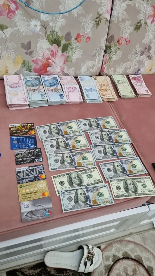 Emniyetten 37 ilde eş zamanlı TikTok operasyonu! 120 kişi yakalandı | Bakan Ali Yerlikaya: 4 binden fazla hesap incelendi - 10