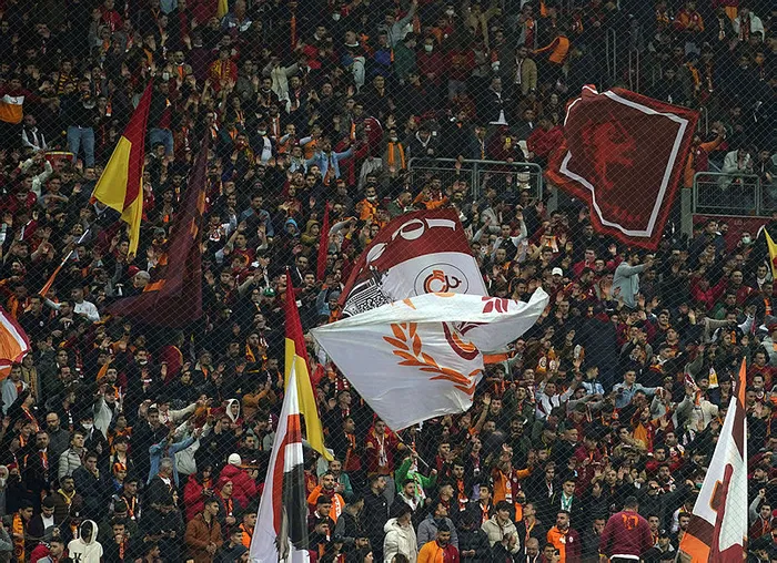 son-dakika-erman-toroglu-galatasarayda-bir-tuhaflik-var-1644691743960.jpg Son dakika | Erman Toroğlu: Galatasaray'da bir tuhaflık var - 5